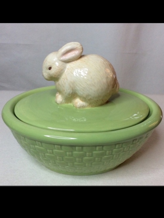 Hallmark Other - VTG Hallmark bunny rabbit green weaved ceramic basket
